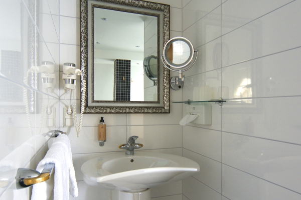 KurparkHotel (Rostock)